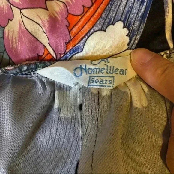 VGT HOMEWEAR By Sears Women's Dress Maxi Flutter Sleeves Black-Red Floral Print - Picture 7 of 12